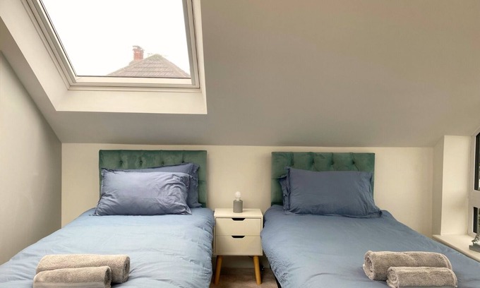 Chapeltown House | Elegant 2-Bed, 2.5-Bath retreat with a dedicated Office.