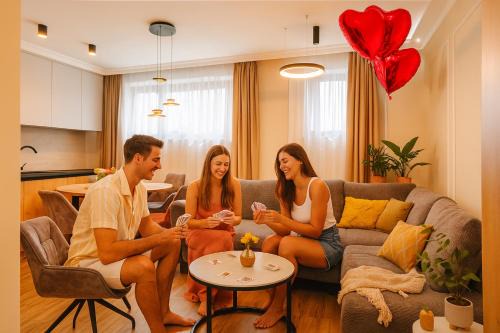 Cluj-Napoca Apartment | Elegant 2BR Escape - Zorilor Charm with Parking