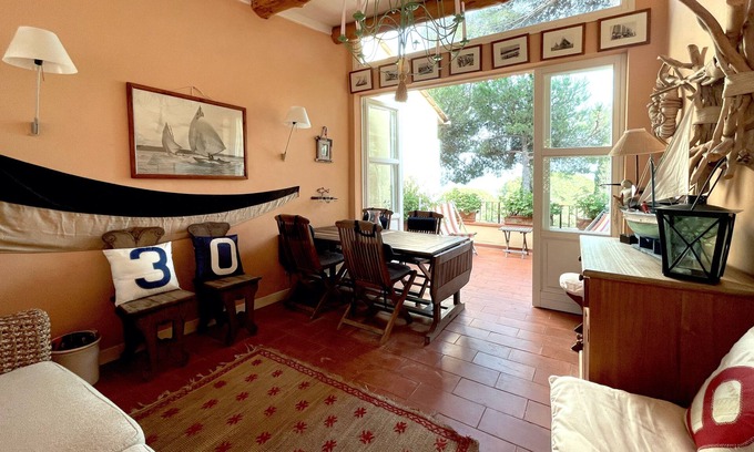 Capo D'arco Apartment | Elegant 4/5 people, terrace, in private compound a few steps from the sea
