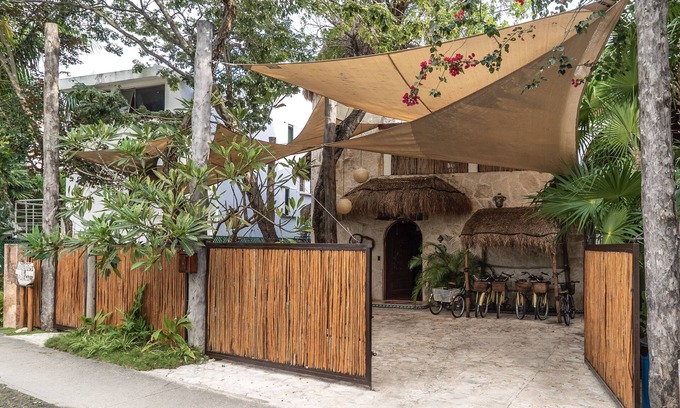Playacar Villa | Elegant 4 bedroom Villa with Bikes Included and 120 Paces to a Beautiful Ocean