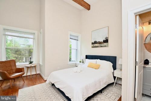 Mount Vernon Square House | Elegant 5BR home near Capitol Hill! Free Parking!