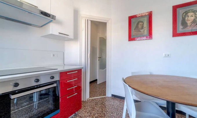 Albaro Apartment | Elegant and bright apartment steps from Boccadasse on the sea in Genova.