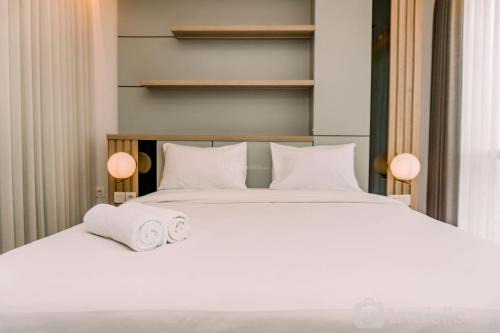 Pinang Apartment | Elegant and Comfort 1BR at The Smith Alam Sutera Apartment By Travelio