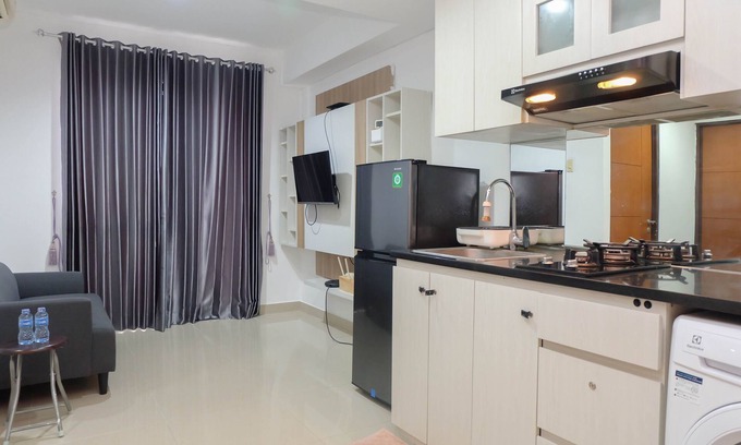 Mampang Prapatan Apartment | Elegant And High Floor 2Br Apartment At Royal Olive Residence