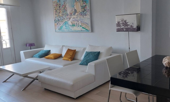 La Gran Via House | Elegant and luxurious apartment in the center