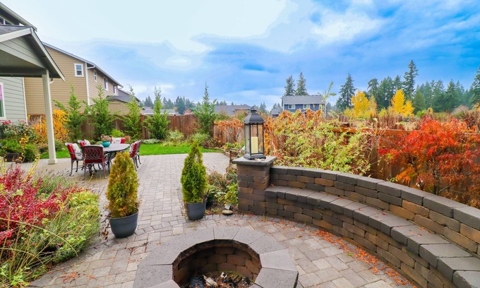 Yelm House | Elegant and peaceful this is home is an absolute retreat place!