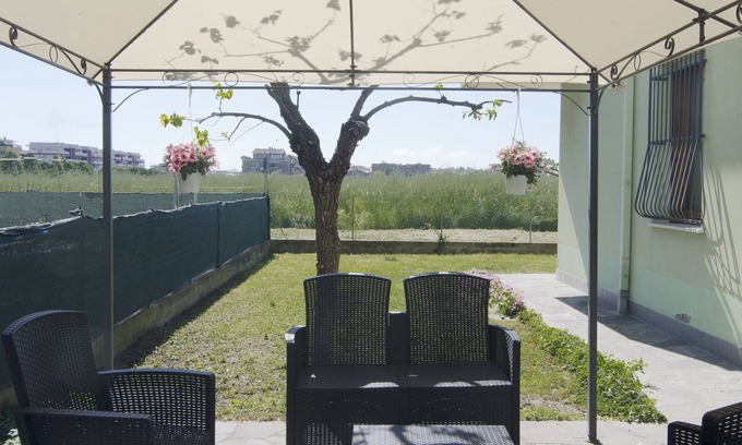 Bellariva Apartment | Elegant and spacious apartment with private garden near the sea.
