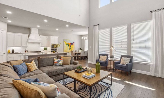 Frisco House | Elegant And Spacious Home Near Omni PGA Frisco