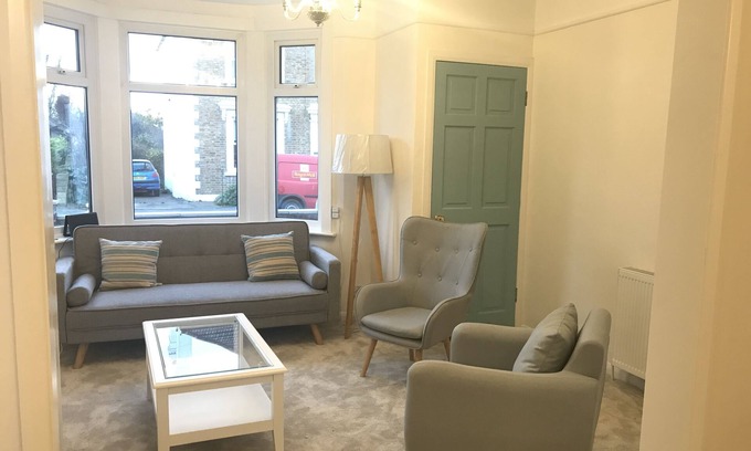 Cray Valley East House | Elegant and Stylish Victorian Home in Orpington Kent