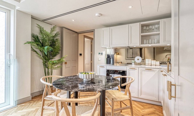 Westminster Apartment | Elegant apartment near Westminster Abbey