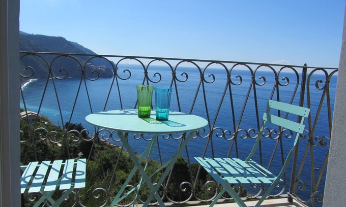 Corniglia Apartment | ELEGANT APARTMENT WITH EXTRAORDINARY SEA VIEW IN THE HEART OF THE FIVE LANDS