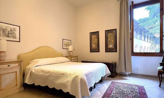 Duomo Apartment | Elegant apt. super close to Duomo with terrace LIFT A/C ideal to enjoy Florence