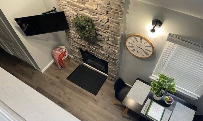 Claysburg Condo | Elegant & Cozy 2Bed Condo with Loft @Blue Knob All Seasons Resort