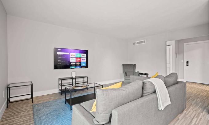 Rochester Apartment | Elegant Escape Prime Location & Style