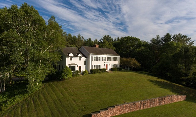 Clarendon House | Elegant estate with guest house, majestic views, firepit, fireplaces, grill