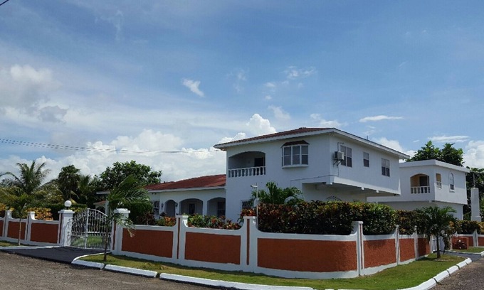 Tower Isle Villa | Elegant Hill Sea View Villa , Ocho Rios Jamaica.nOcean View/Relaxing