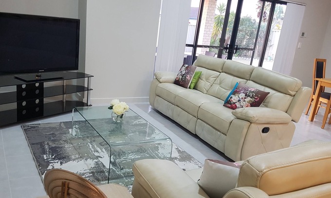 Harrisdale House | Elegant home - Great location - Value for money