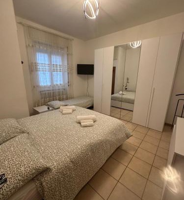 Lecco Apartment | Elegant House by Mony - Free WI-FI
