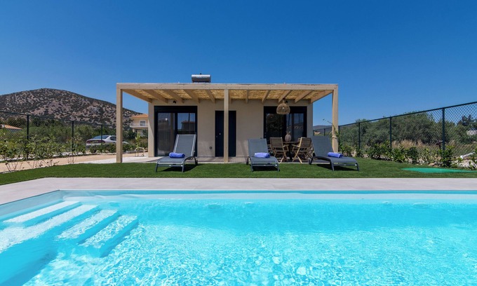 Schinias Villa | Elegant house with Private Pool