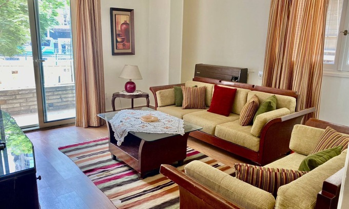 Nasr City Apartment | Elegant in Central City, Heliopolis, Near of City Stars Mall,n15 min. of Airport