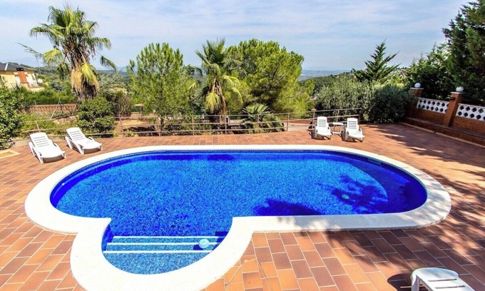 Santa Maria de l'Avall Villa | Elegant Mountain Villa just 30km to Barcelona