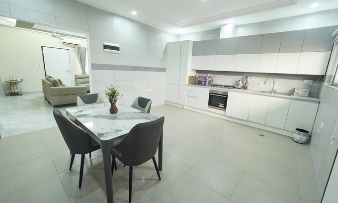Accra Apartment | Elegant Two-Bedroom Escape at Kings View – Comfort and Convenience Combined