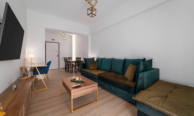 Mousio Apartment | Elegant Two-Bedroom in Exarcheia | Peridot - Homes