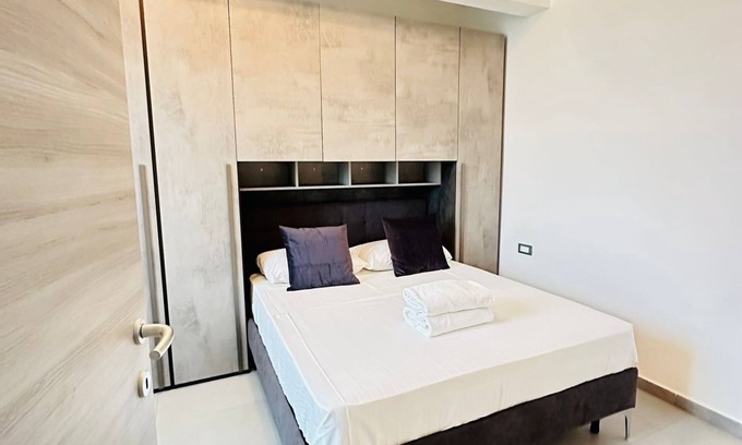 Saliceta San Giuliano Bed & Breakfast | Elegant two-room apartment near the historic center with Reserved Parking and breakfast