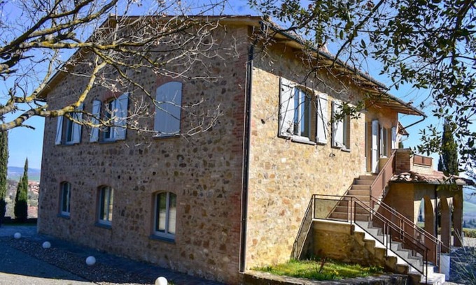 San Quirico d'Orcia Villa | Elegant villa at walking distance from San Quirico d'Orcia. superb viwe