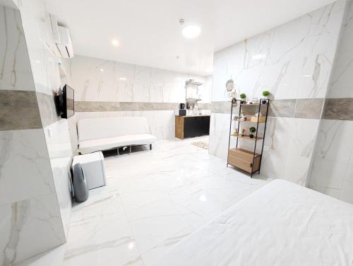 Stuwerviertel Apartment | Elegant Vienna Apartments in Prime Location Steps from Danube & Prater