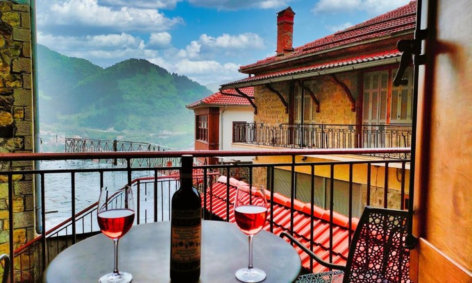 Metsovo Apartment | Elegant Vista Residence