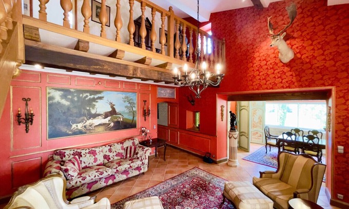 Fougueyrolles Apartment | Elegant Wine Estate: Stunning Views, Heated Pool & Wi-Fi