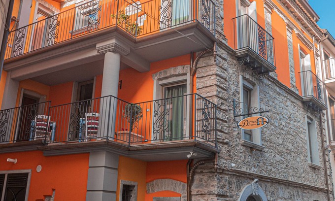 Rotonda Apartment | Elegante e Moderno Bilocale in Mansarda