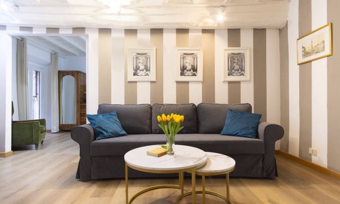 Campitelli Apartment | Elegantis.it Madonna dei Monti Suite Apartment