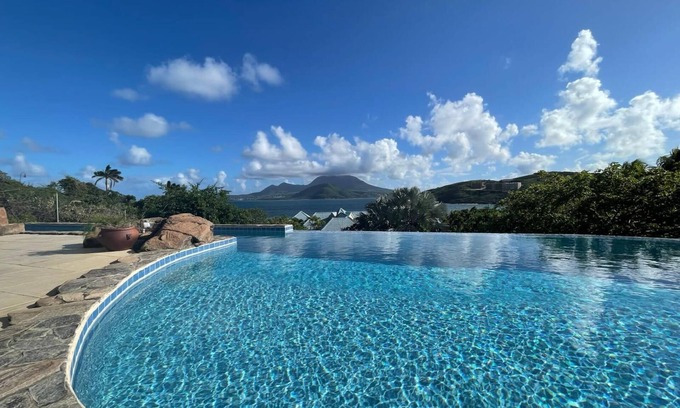 Frigate Bay Villa | Elegantly designed Villa -breathtaking views of Nevis and 2min walk to the beach