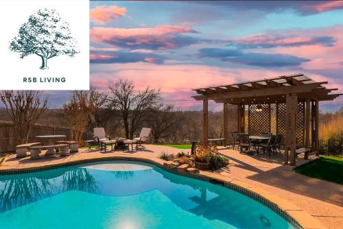 Fossil Creek House | Elite 4BR 2BA Holiday Home with Hot Tub, Pool, and BBQ