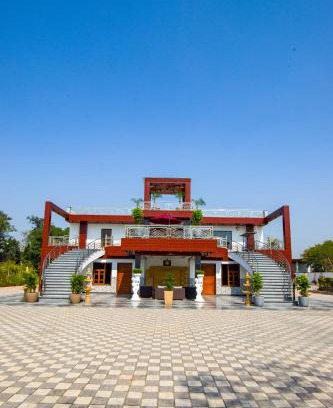 Faridabad Villa | ELIVAAS Ivory estate 5 BHK Farm with Pvt Pool, Gazebos & Lounge Area