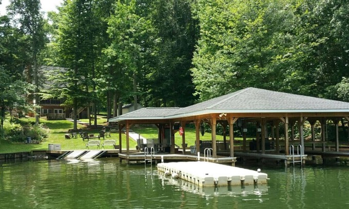 Bumpass House | Eliza's Cottage- Waterfront Oasis, Kayaks, Deep Water, Fire Pit
