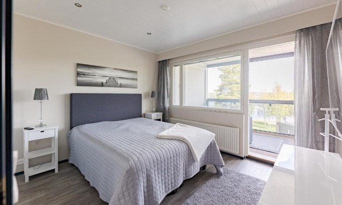 Ellivuori Apartment | Ellivuori Suite with Sauna and Balcony