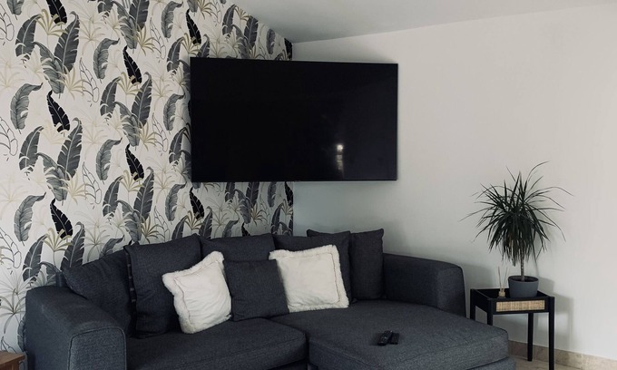 New Forest District House | Elmside, The New Forest Retreat