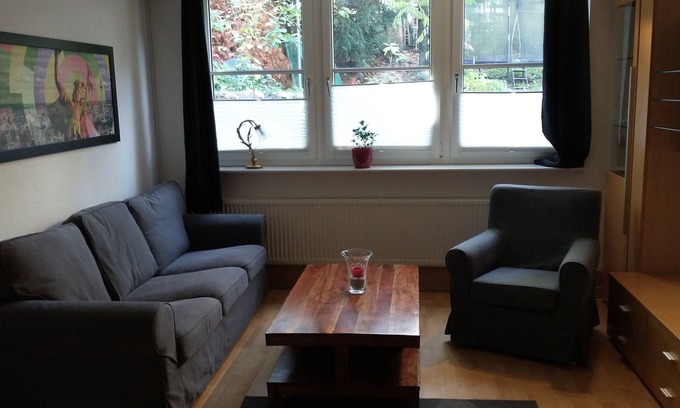 Frohnau Apartment | Elno's Feriendomizil/Also suitable for fitters