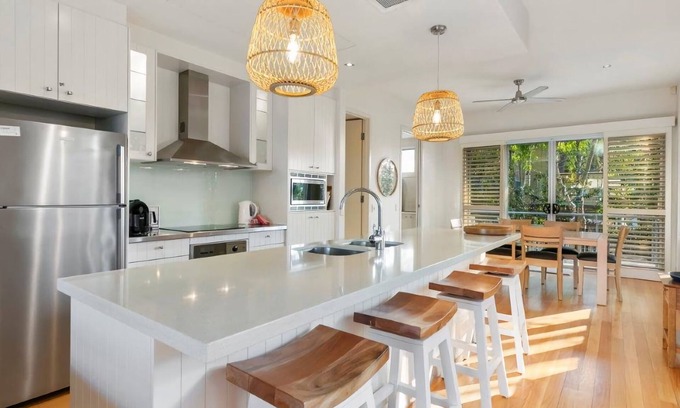 Sunshine Beach House | Elouera 2 - Private Duplex with Views and Pool