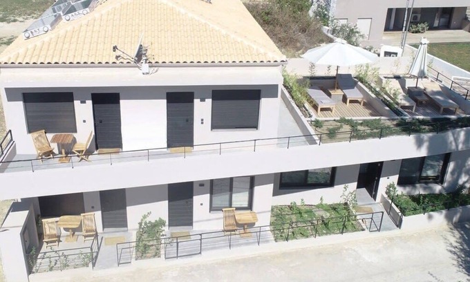 Aktio-Vonitsa Apartment | Elsa Modern Apartment One bed with private outdoor seating. Ground level Apt1