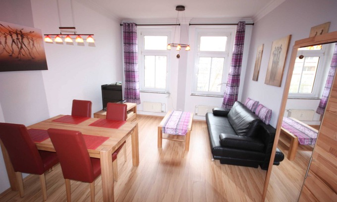 Neuschonefeld Apartment | Elster - Romantic Apartments in Leipzig, *2km to the city center*