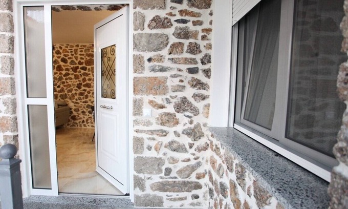 Dio-Olympos Apartment | Elysian Stone Apartment II