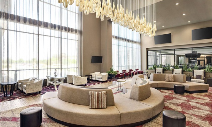 Round Rock Hotel | Embassy Suites by Hilton Round Rock