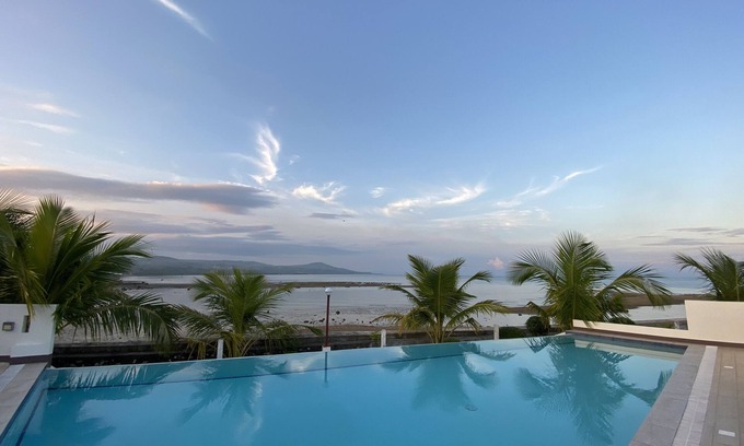 Argao Villa | Embrace quality time with friends and family in the picturesque town of Argao.