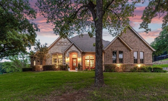Burleson House | Embrace Unrivaled Luxury in Prairie Timber Estates: A Custom-Built Sanctuary