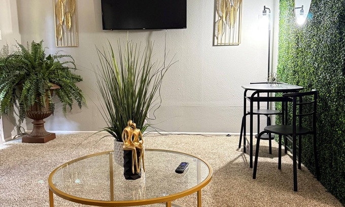 Gardens Apartment | Emerald City Oasis