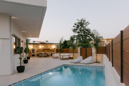Skouloufia Villa | Emerald Harmony Villa with Private Pool & Jacuzzi